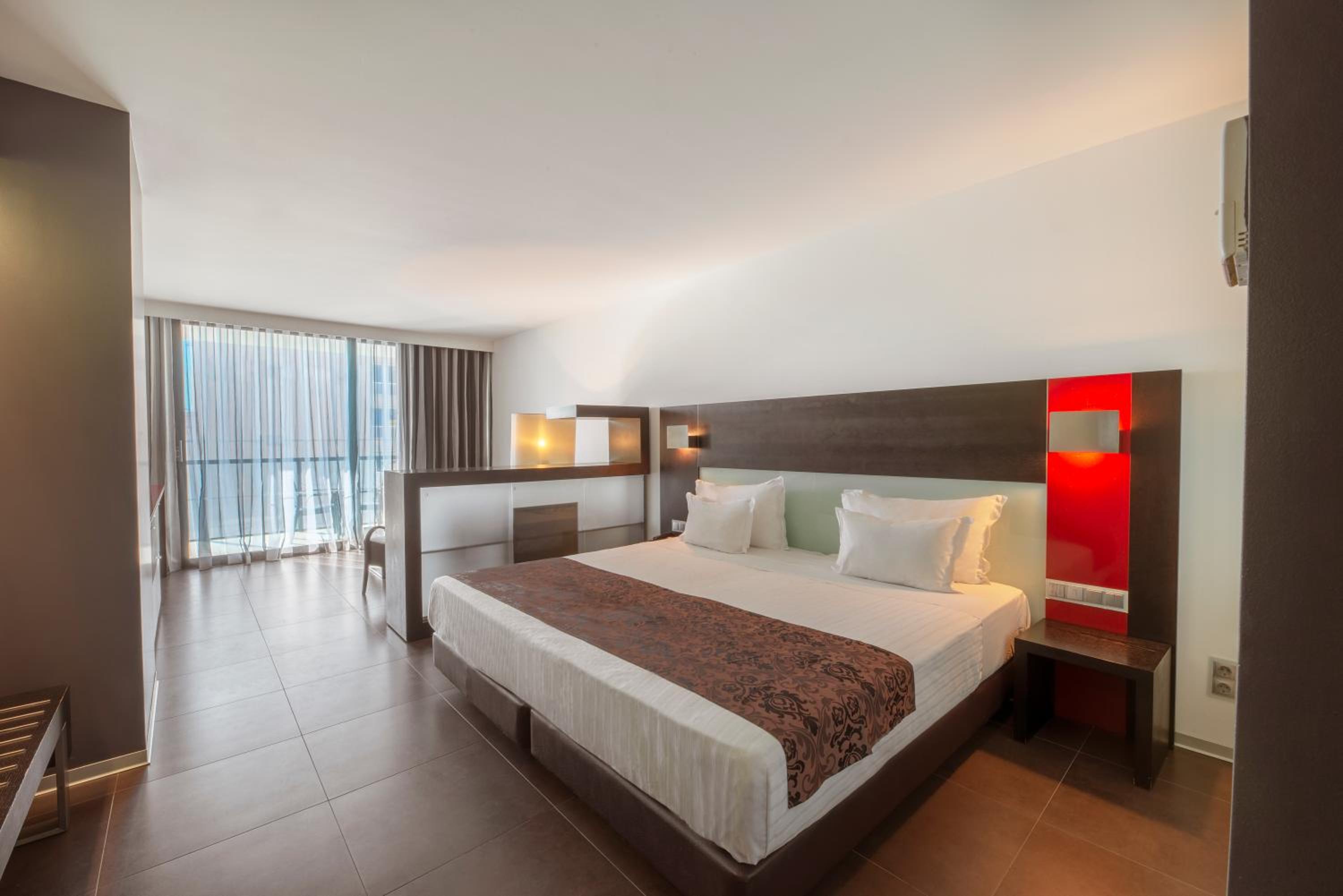 Sunset, Suite, Side Sea View, High Floor