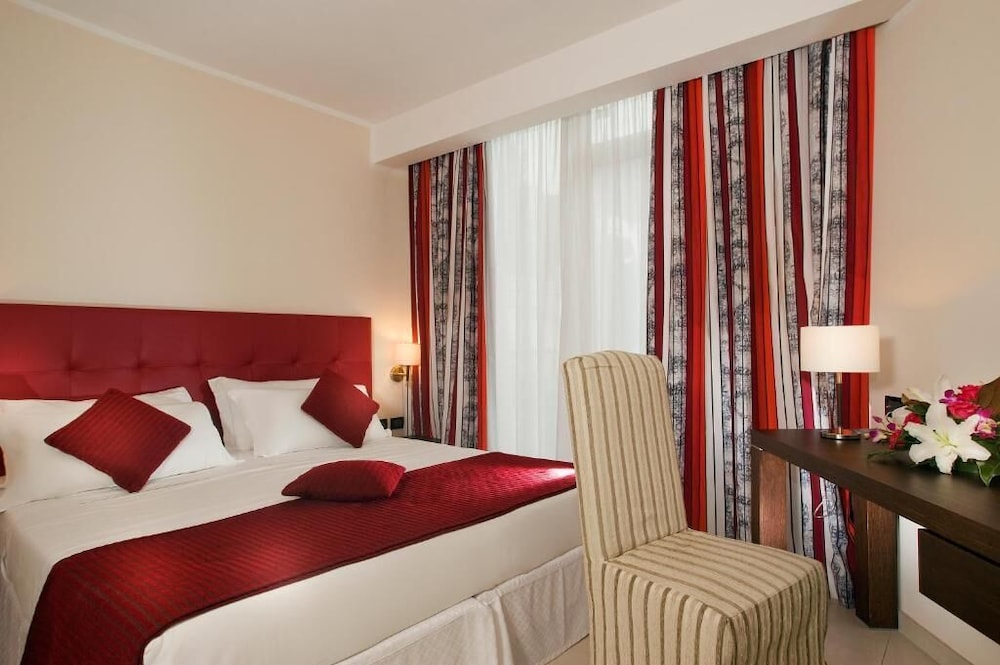 Cardinal Hotel St Peter 8/54