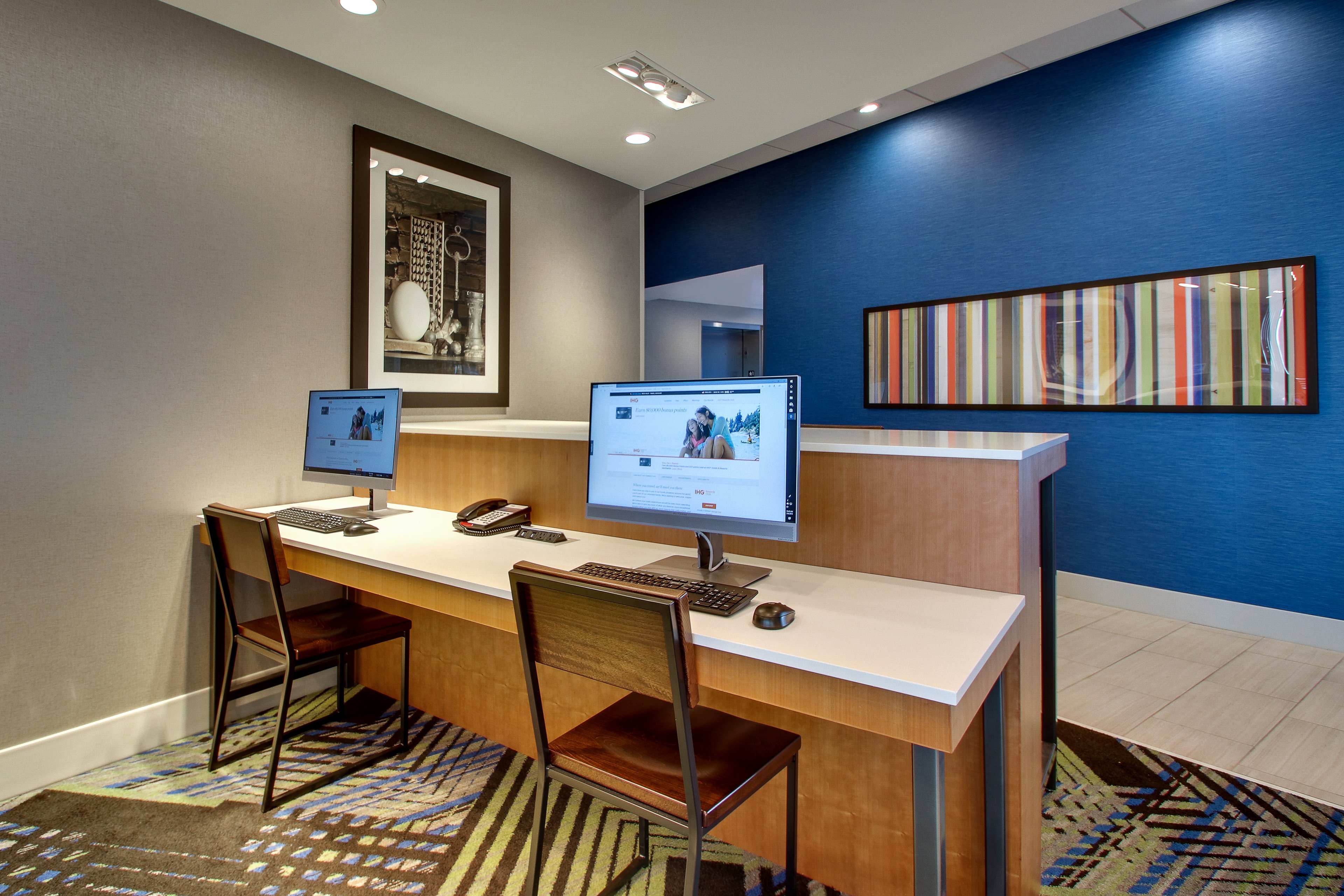 Holiday Inn Express & Suites Findlay North 50/52