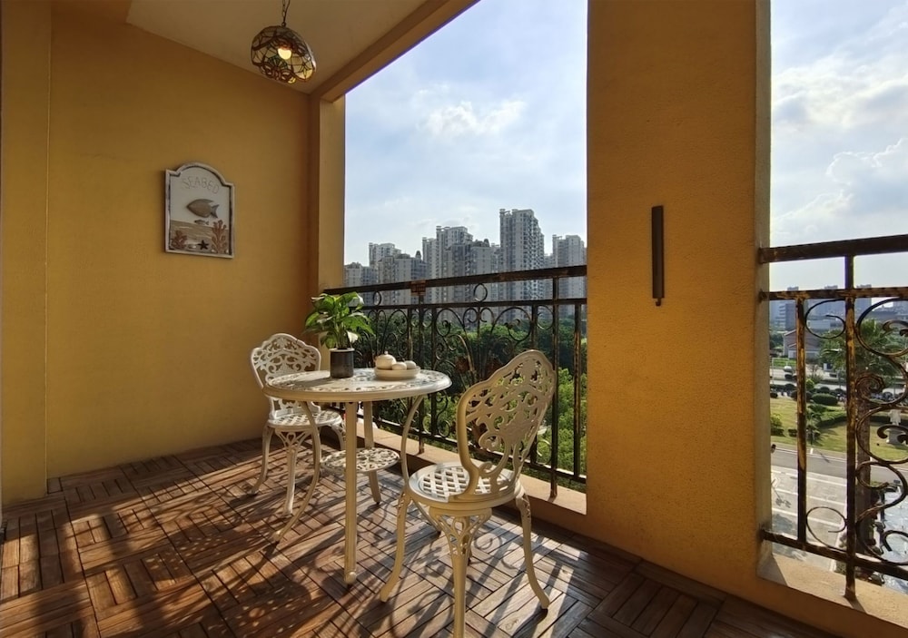Nanjing Suning Universal Hotel 26/38