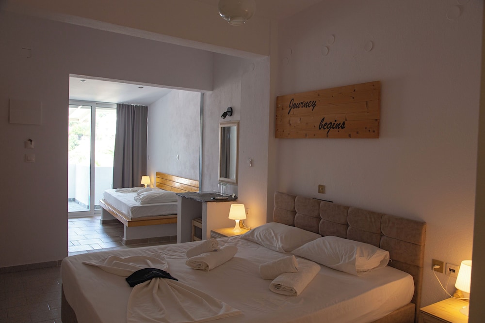 Kastro Hotel 11/100