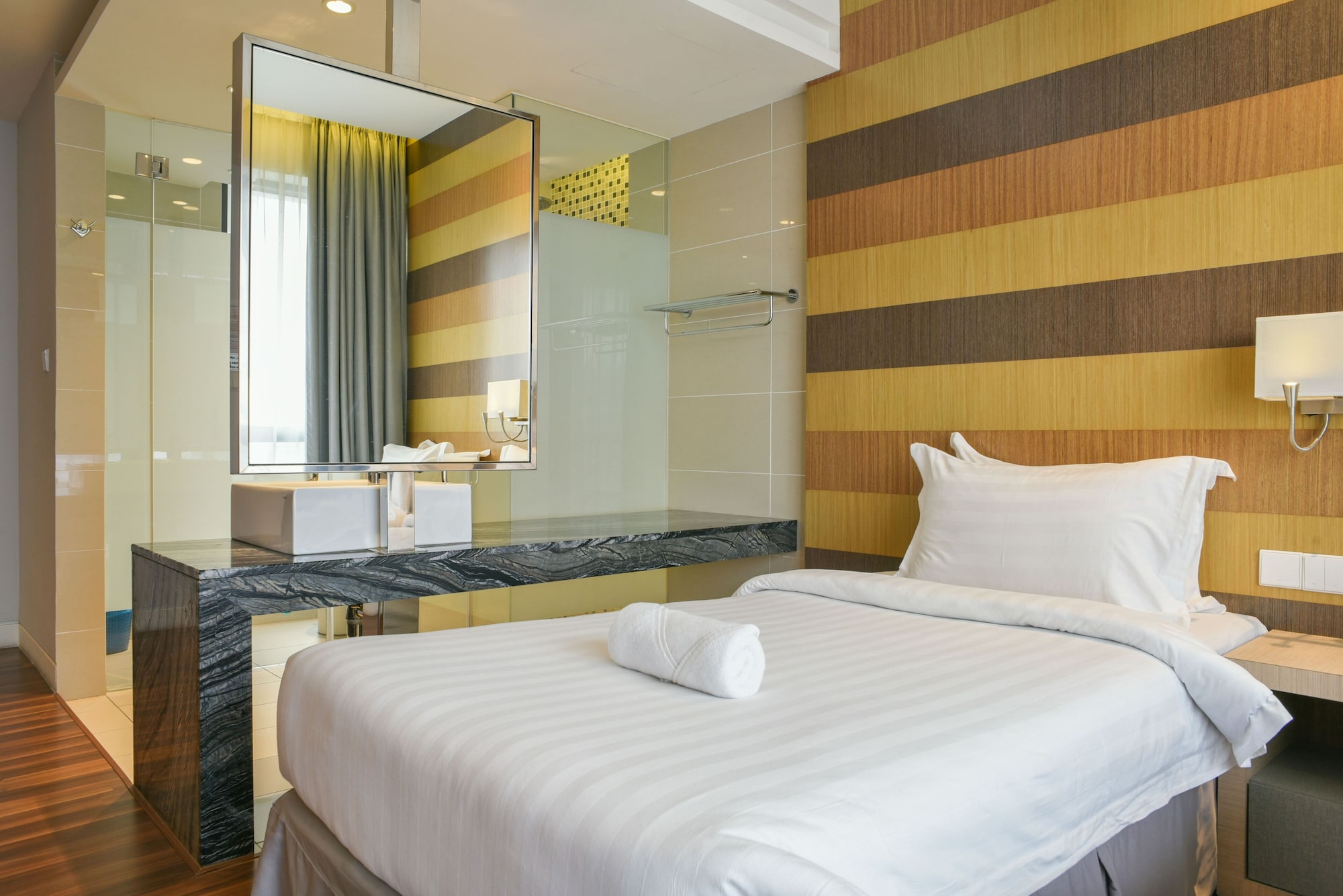 BASIC, TWIN BEDS