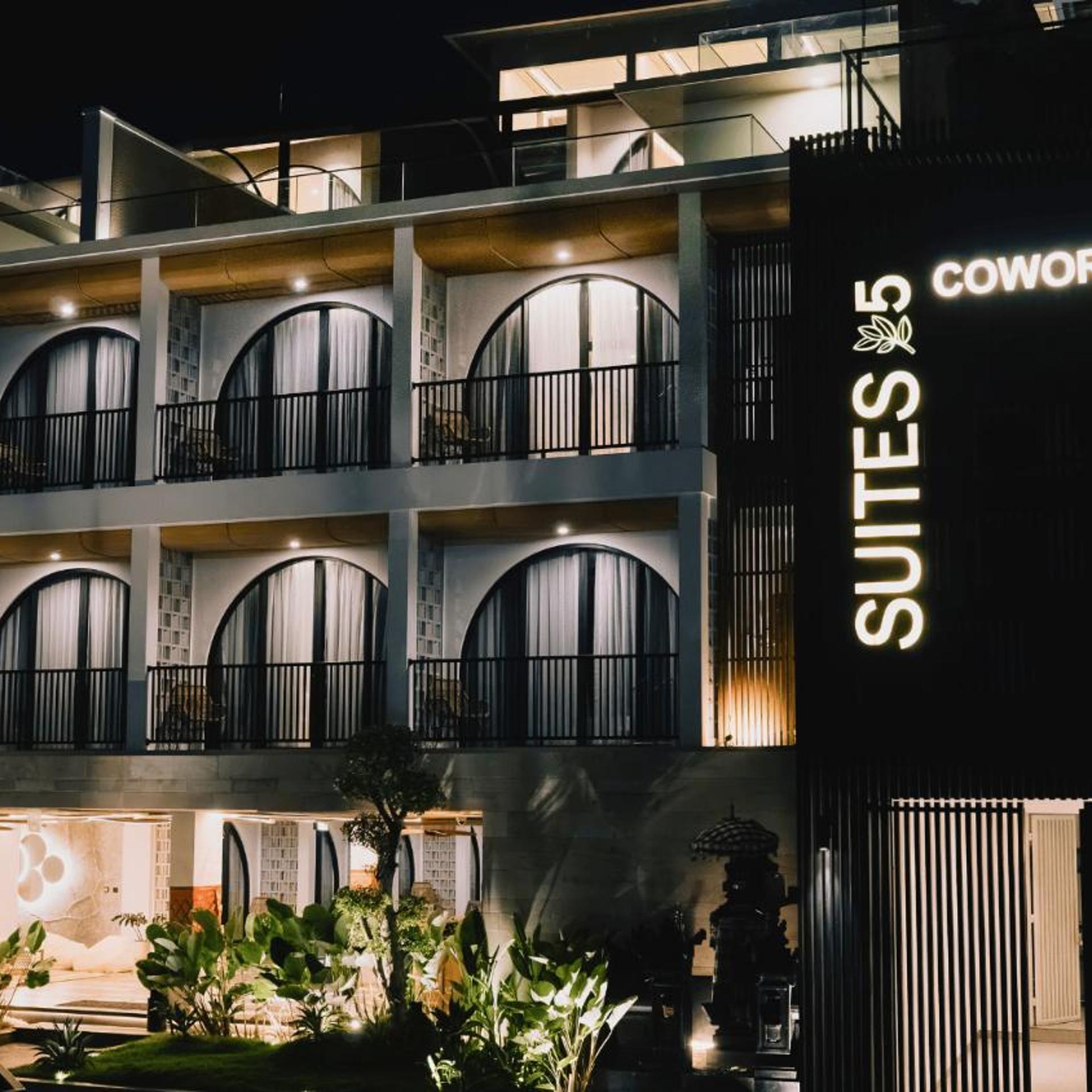 Suites5 Hotel 1/34