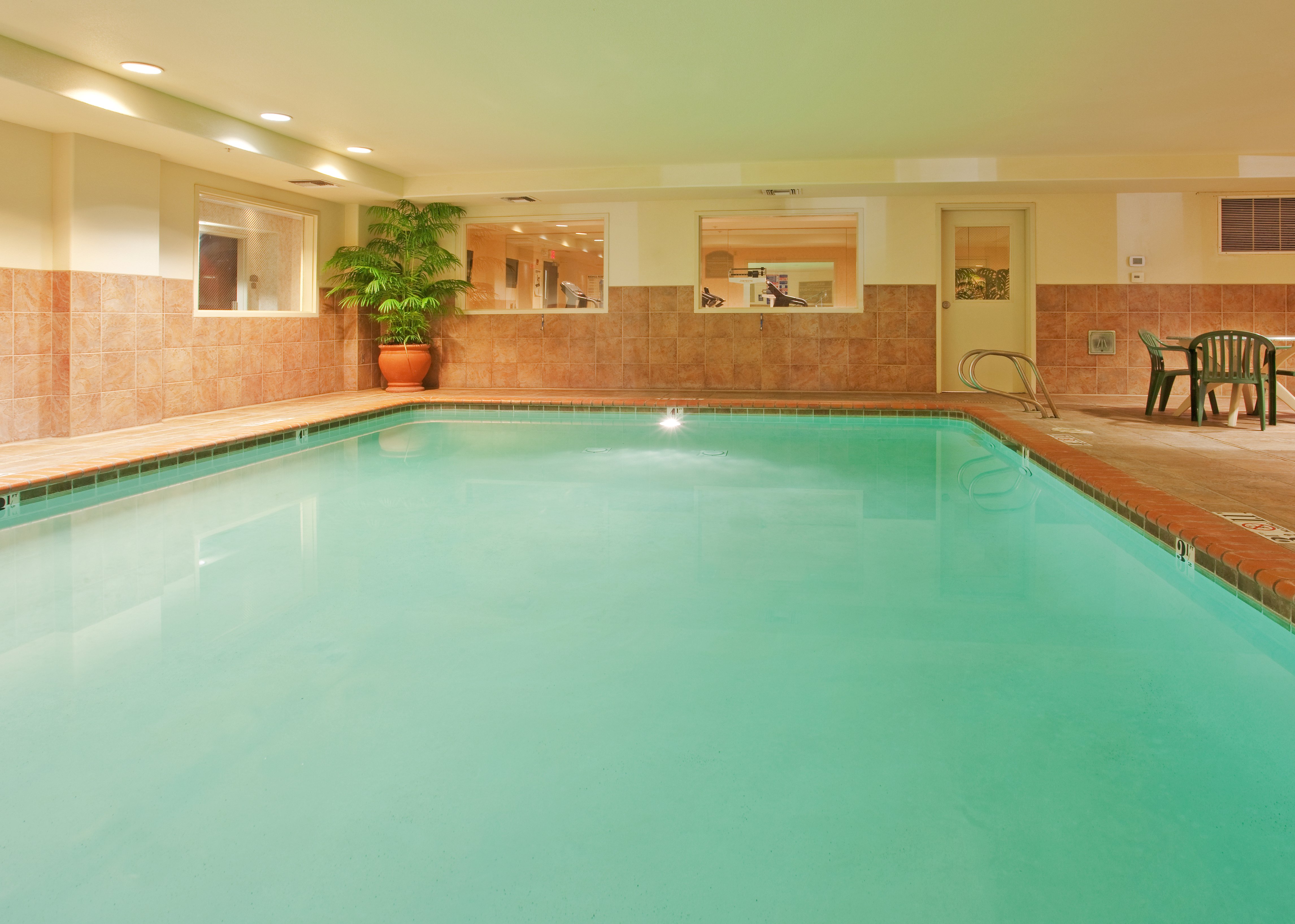 Holiday Inn Express Woodland 26/53