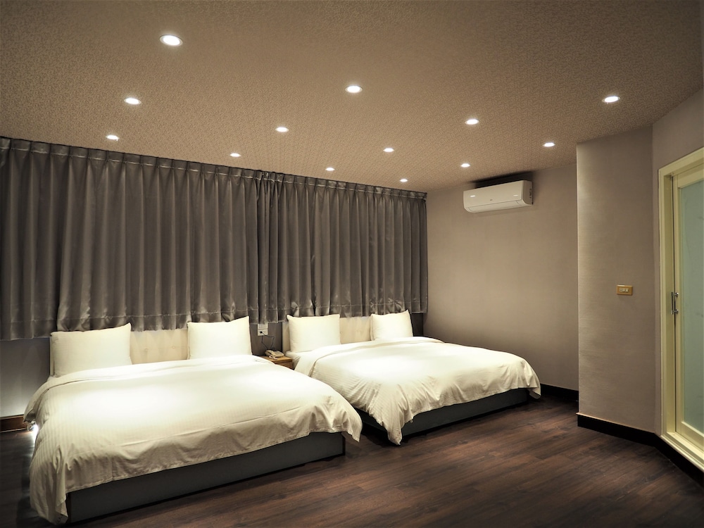 Day-Chen Hotel 13/47