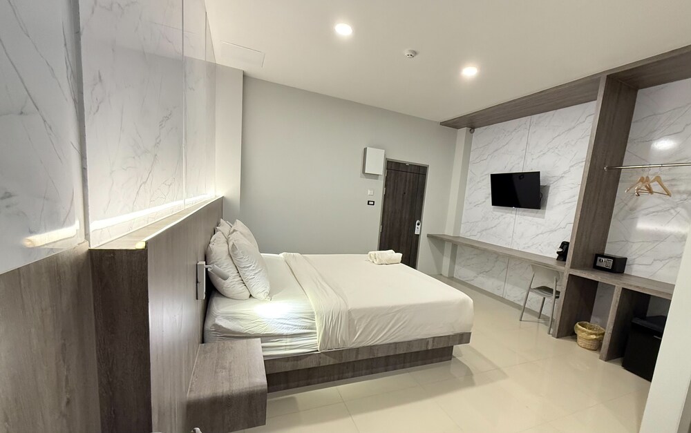 STANDARD, DOUBLE BED