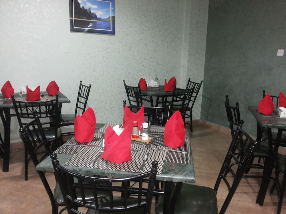 Al Qidra Hotel 17/24