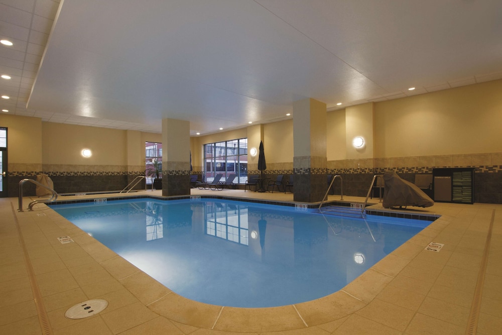 Hilton Garden Inn Oklahoma City Bricktown 25/50