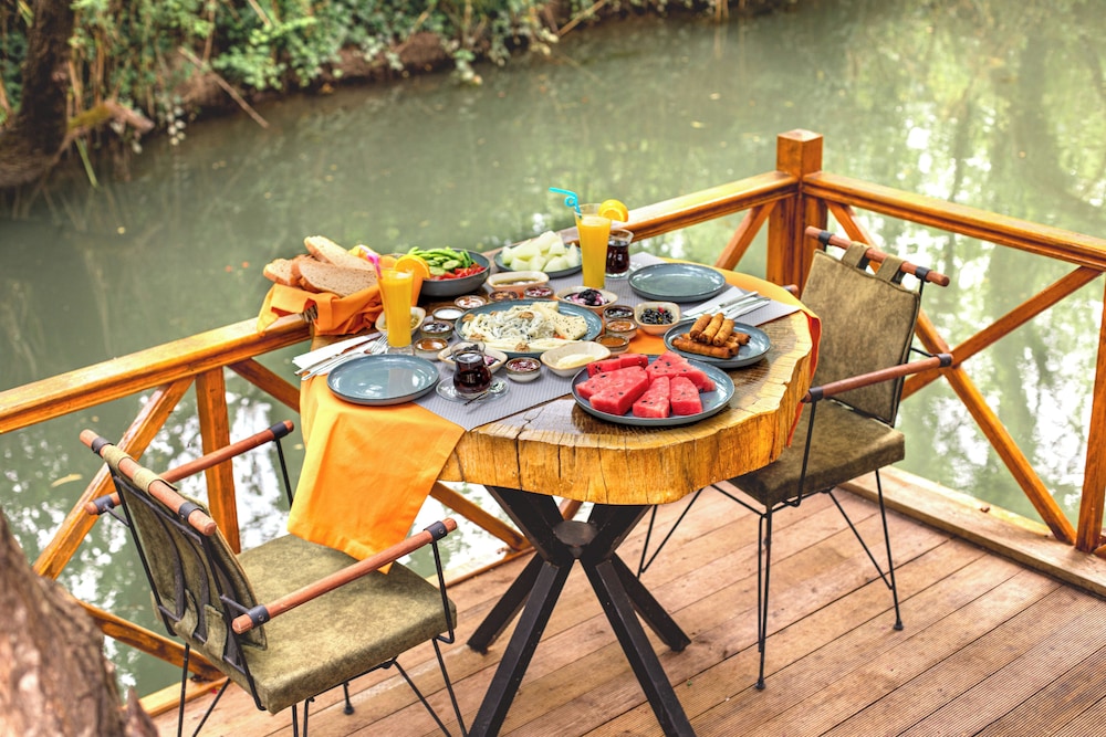 Orange Garden Hotel Akyaka، مرماريس 25/50