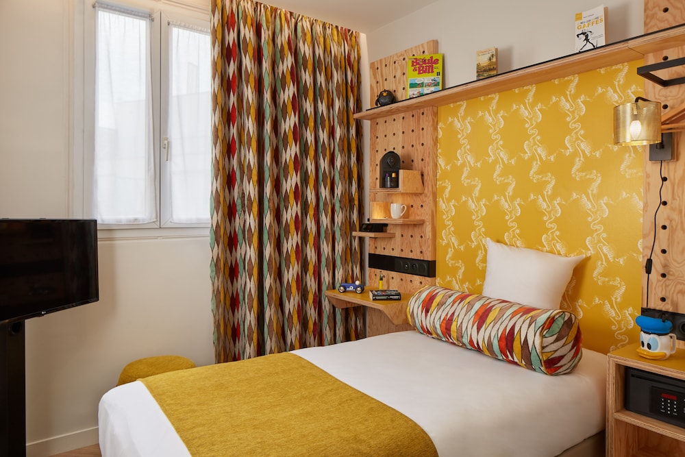 Hotel LOCOMO (ex Adriatic Hotel) 20/74