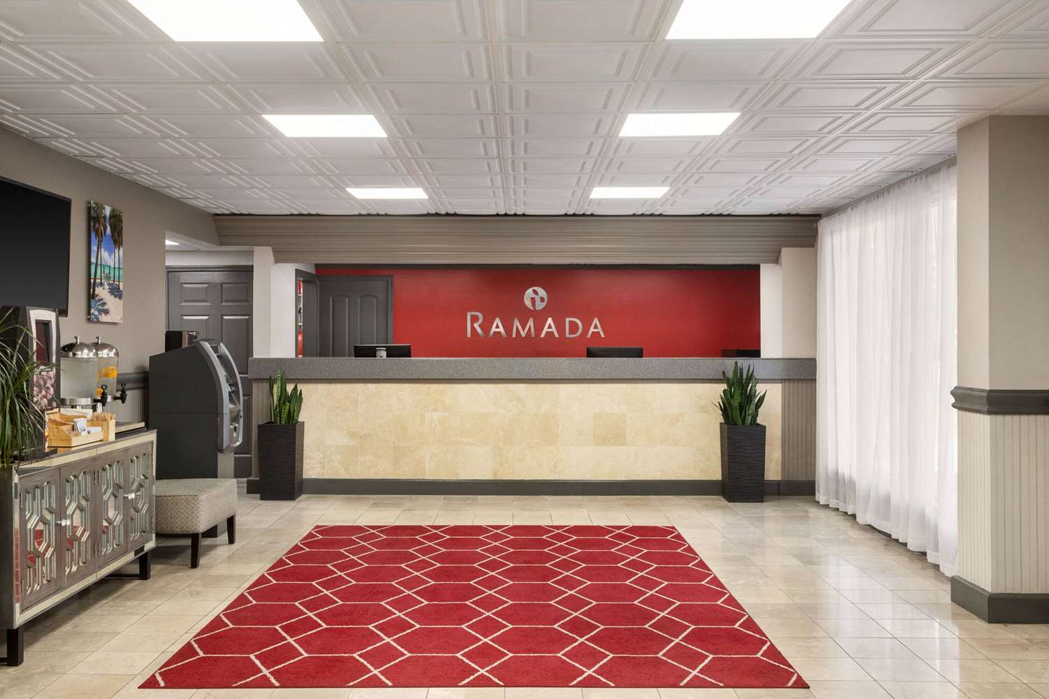 Ramada by Wyndham Sarasota Waterfront 12/71