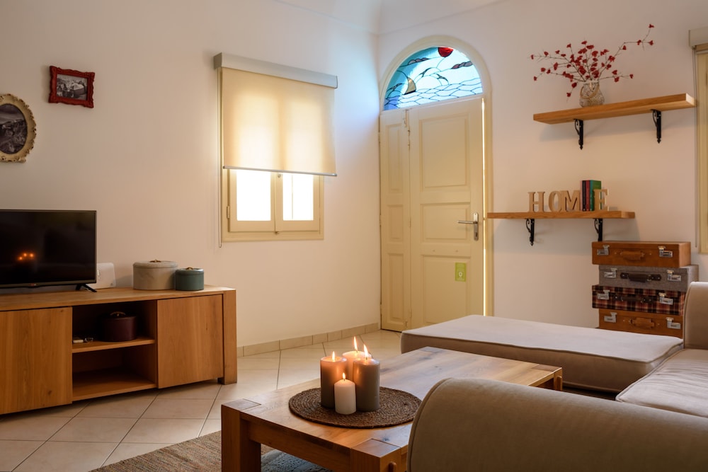 Suite Home Santorini 60/75