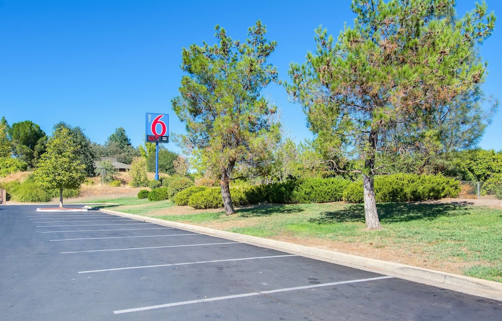 Motel6 Redding, CA - South 20/36