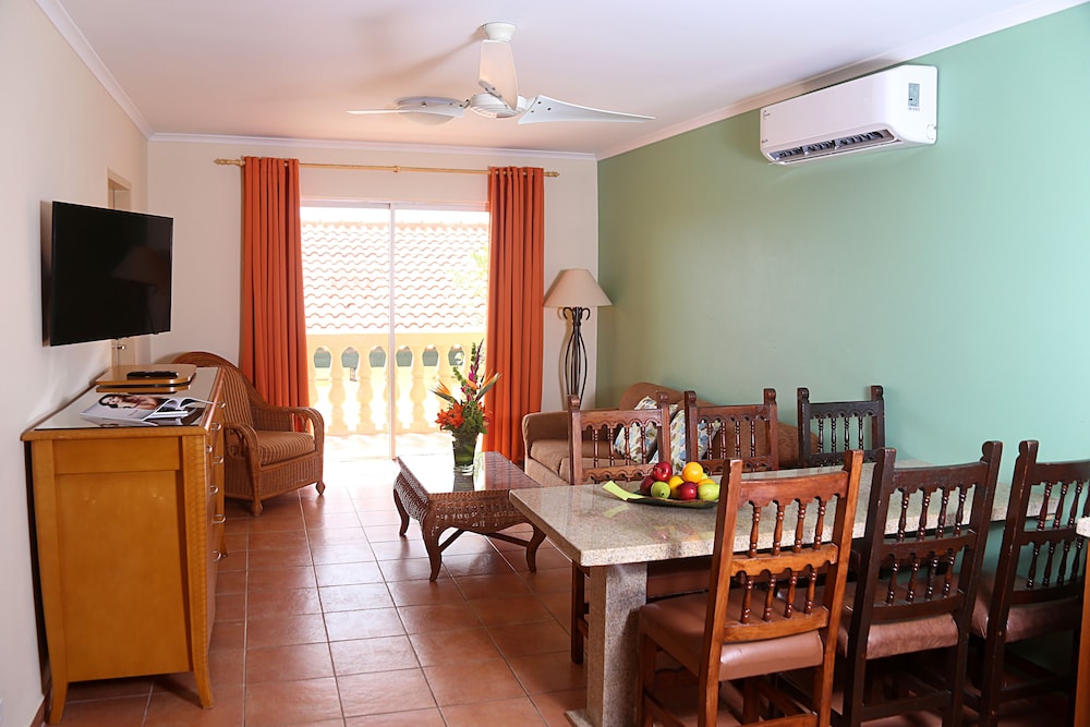 Punto di Oro Residences 51/61