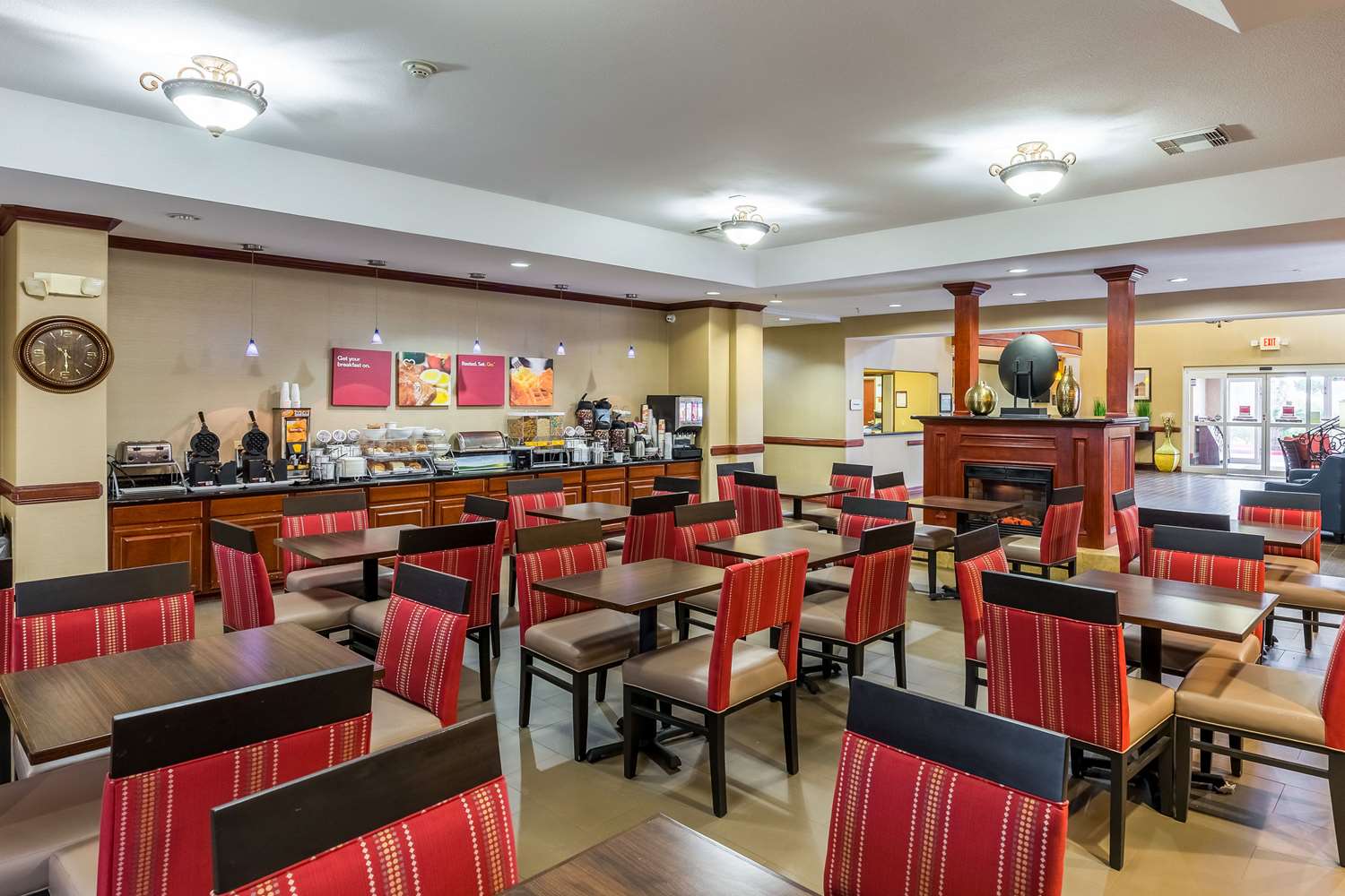 Comfort Suites Galveston Cruise Port Area - Beachside 30/44