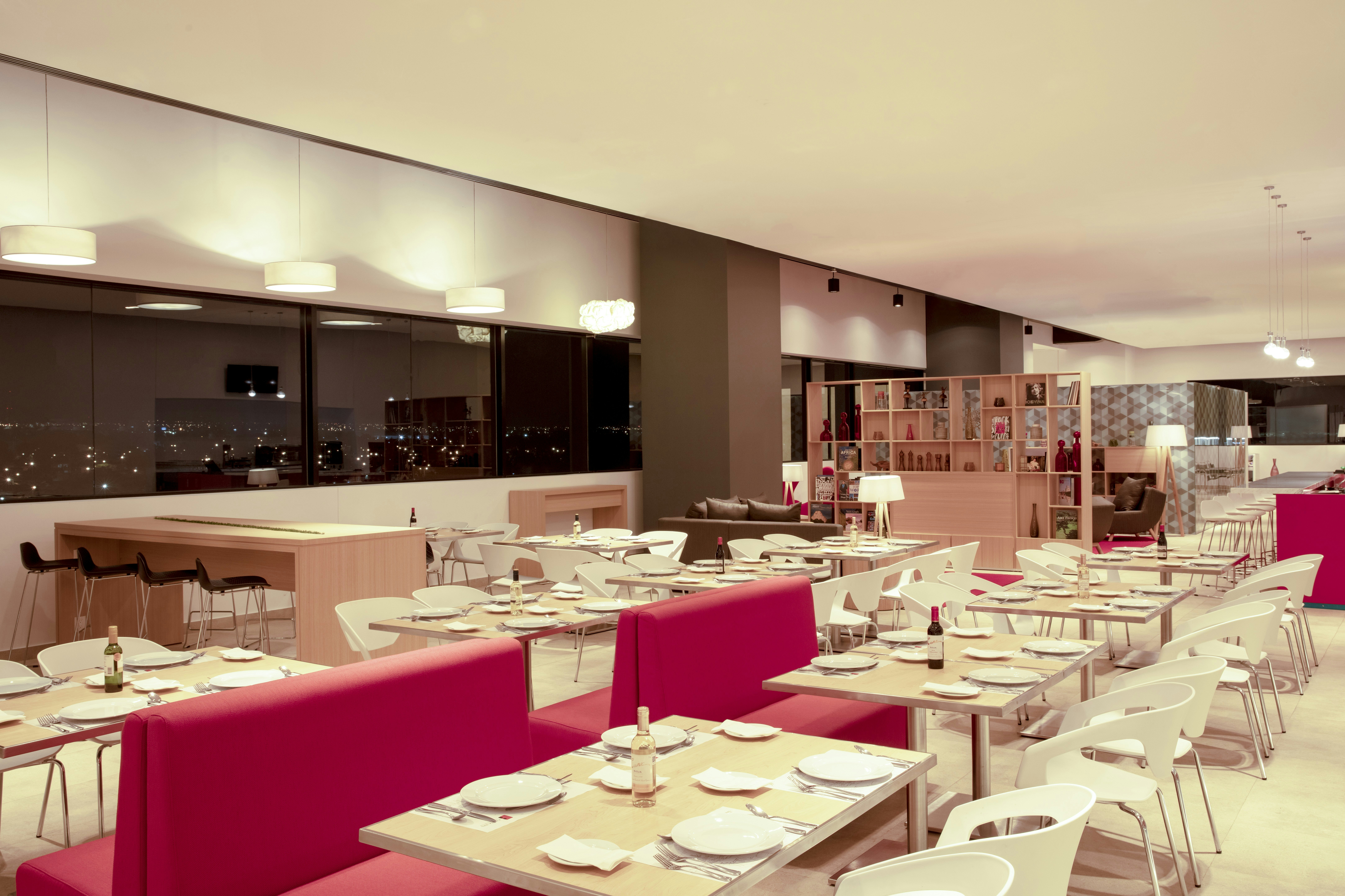 Fiesta Inn Parque Puebla 52/73