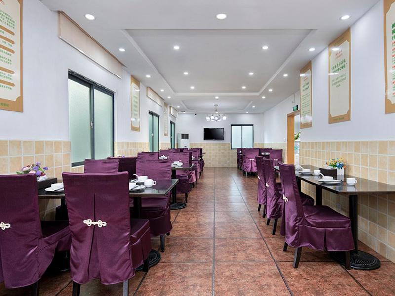Vienna Hotel Shenzhen Pingshan High Speed Railway Station 13/15