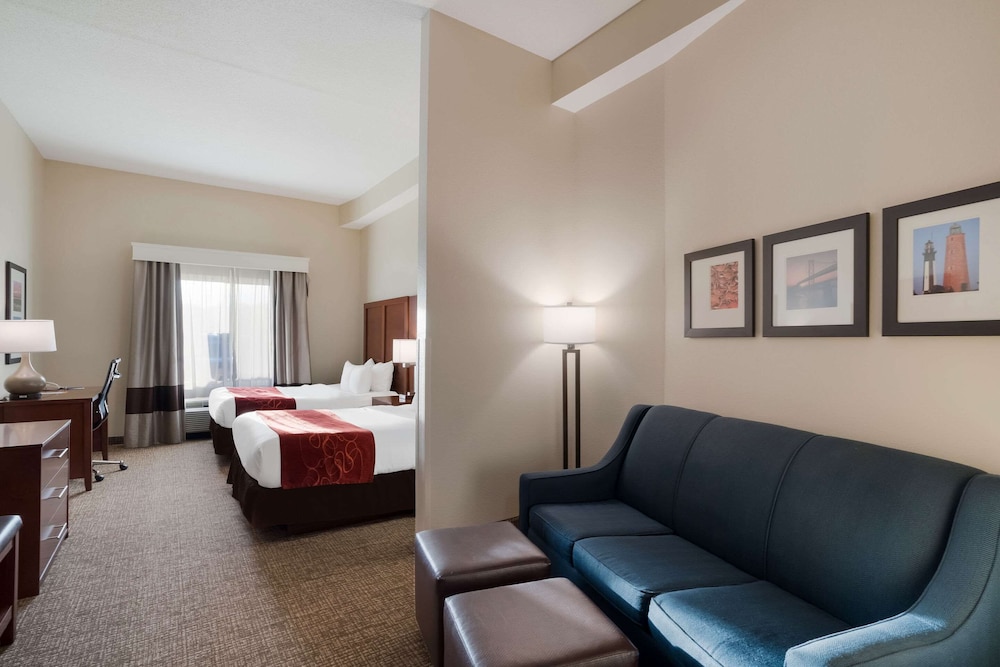 Comfort Suites Suffolk Chesapeake 36/47