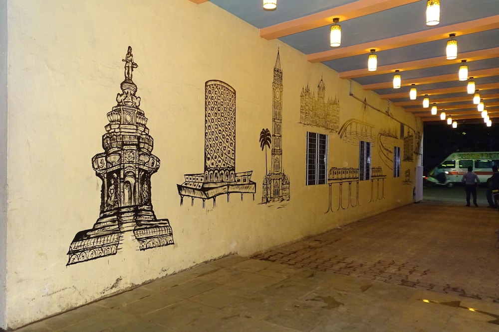 Sunshine Hostels 17/18