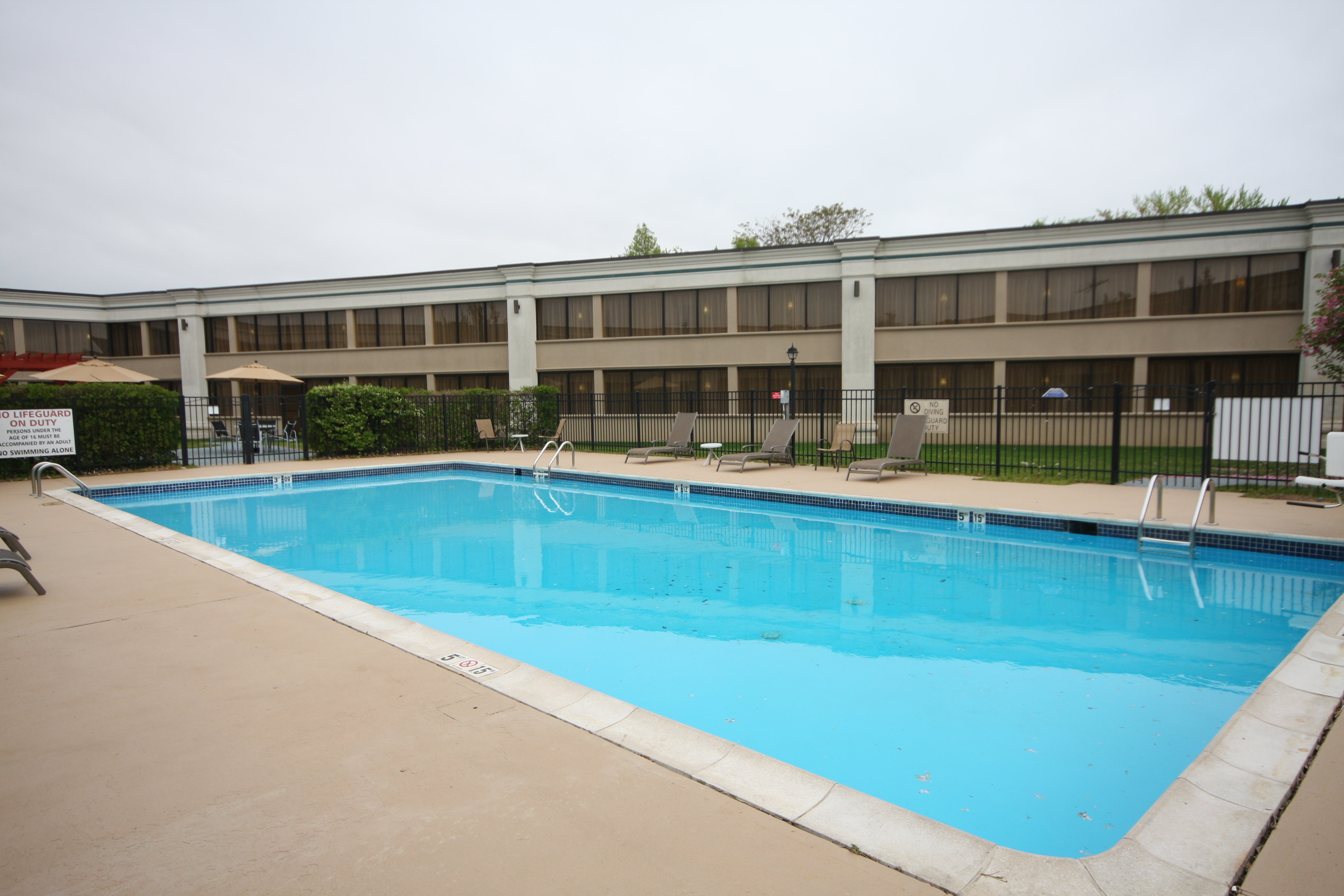 Holiday Inn Hazlet 25/69