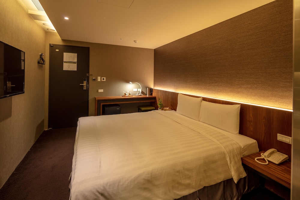 Standard, Double Bed, No Window