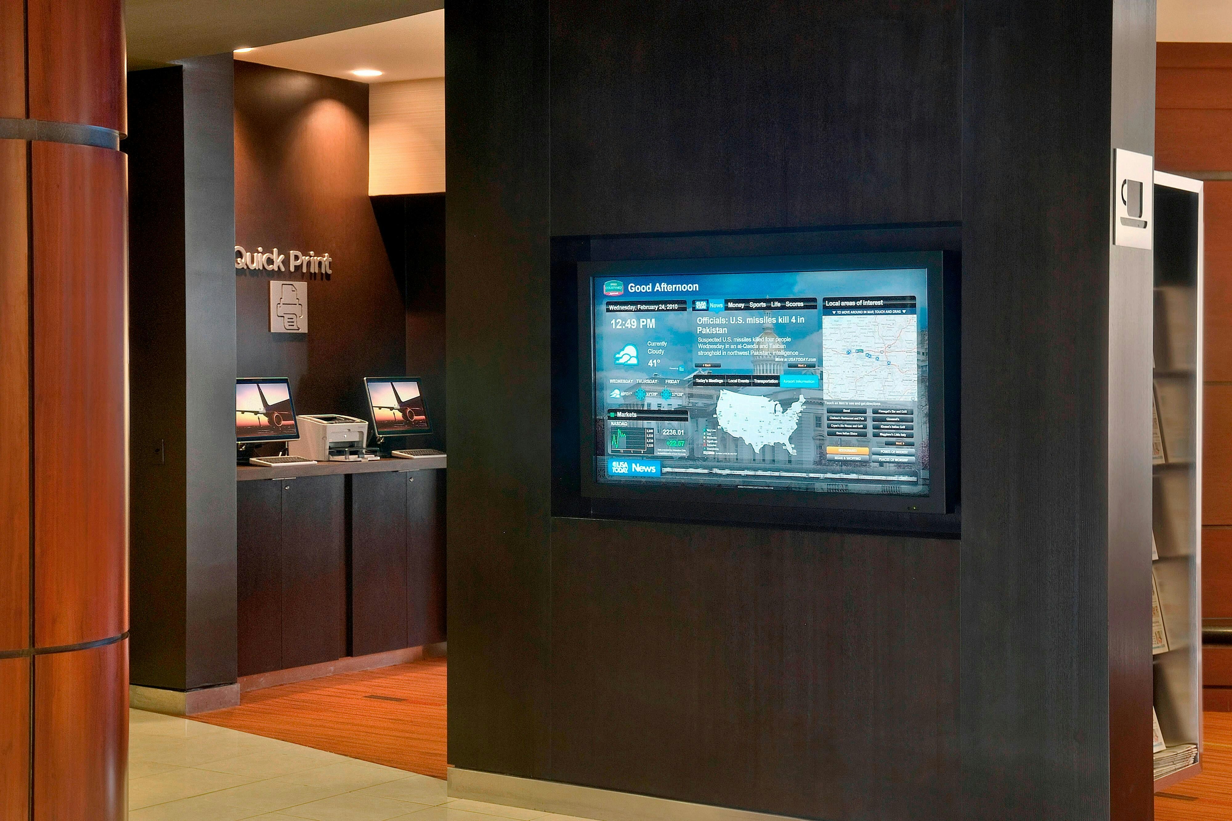 Lobby at Courtyard by Marriott Lebanon, LEBANON - NJ