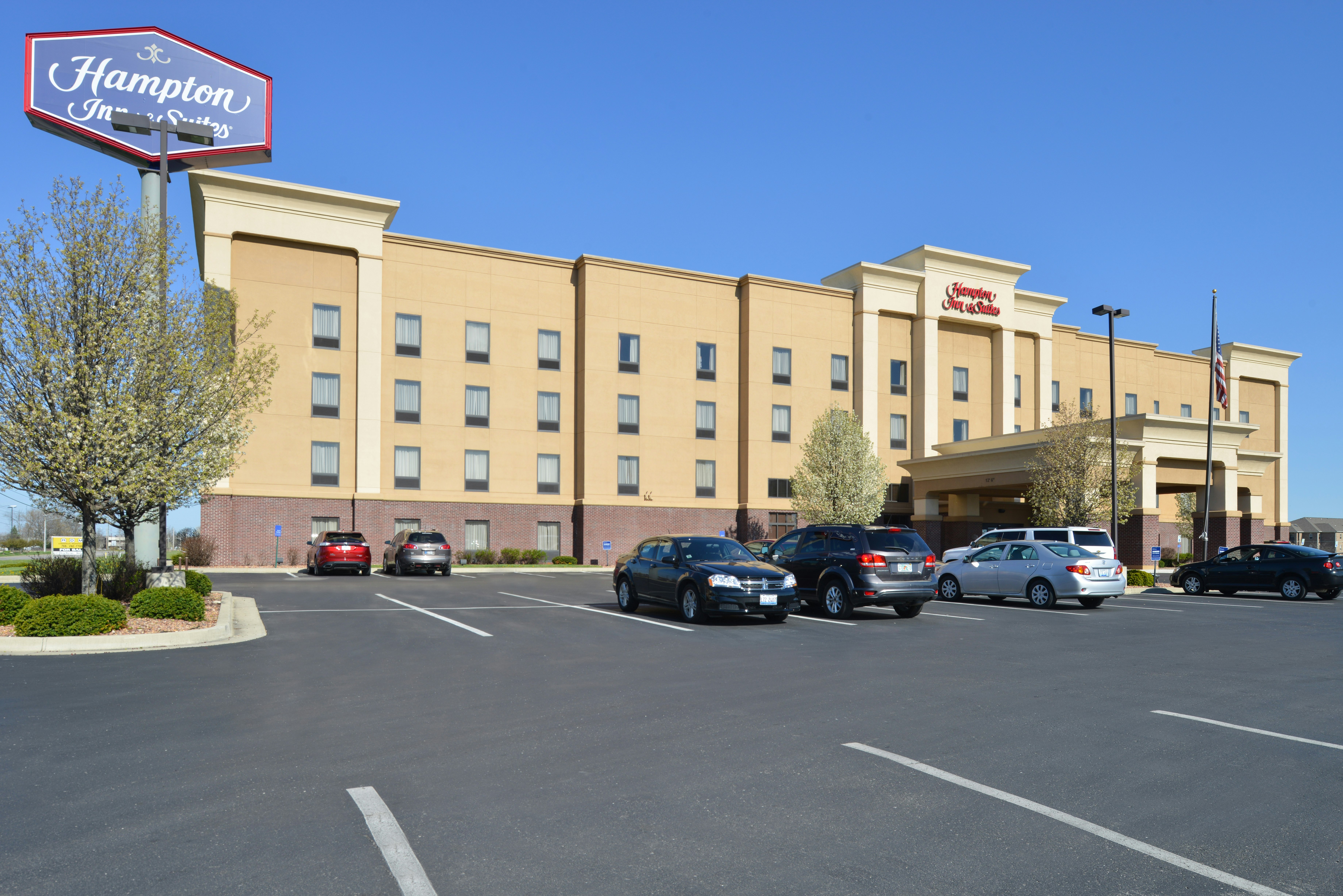 Hampton Inn and Suites Muncie 40/43