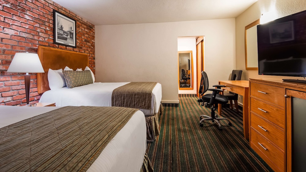 Best Western Pine Tree Motel 15/35