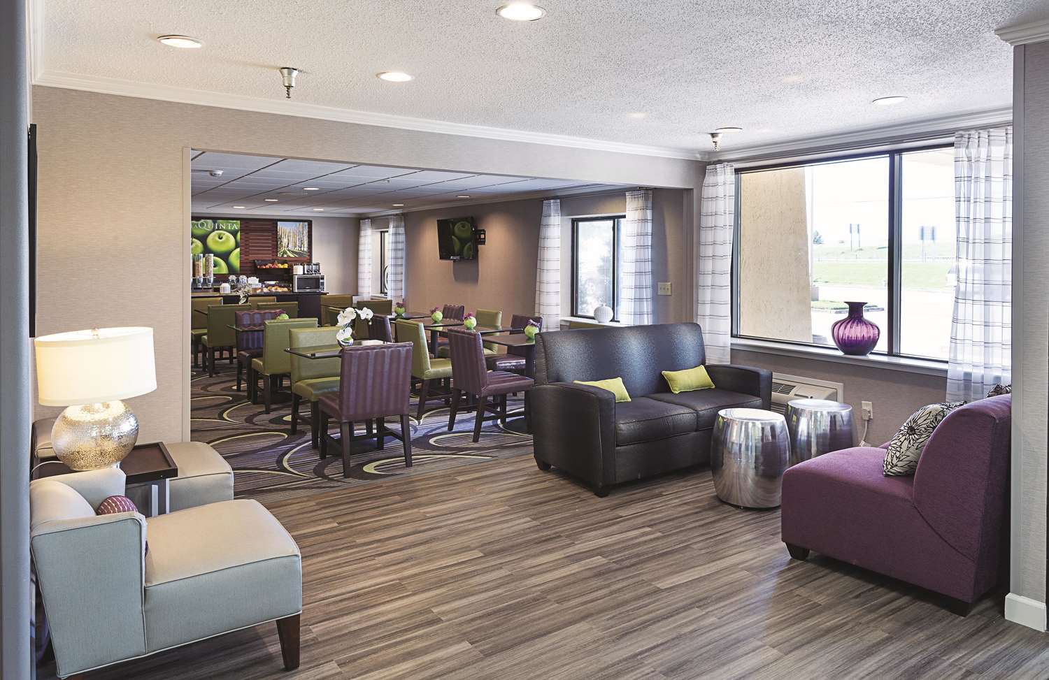 La Quinta Inn & Suites by Wyndham Baton Rouge Siegen Lane 38/55