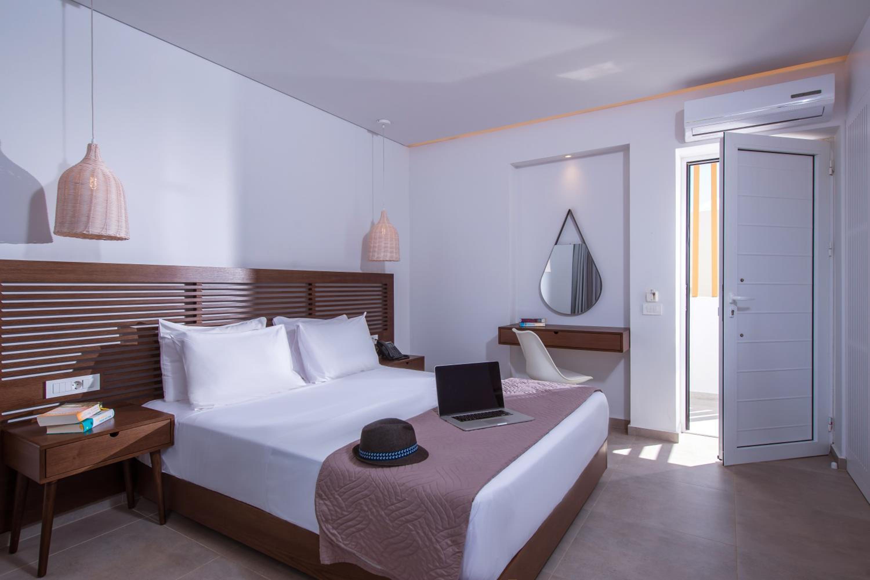 DOUBLE ROOM SUPERIOR