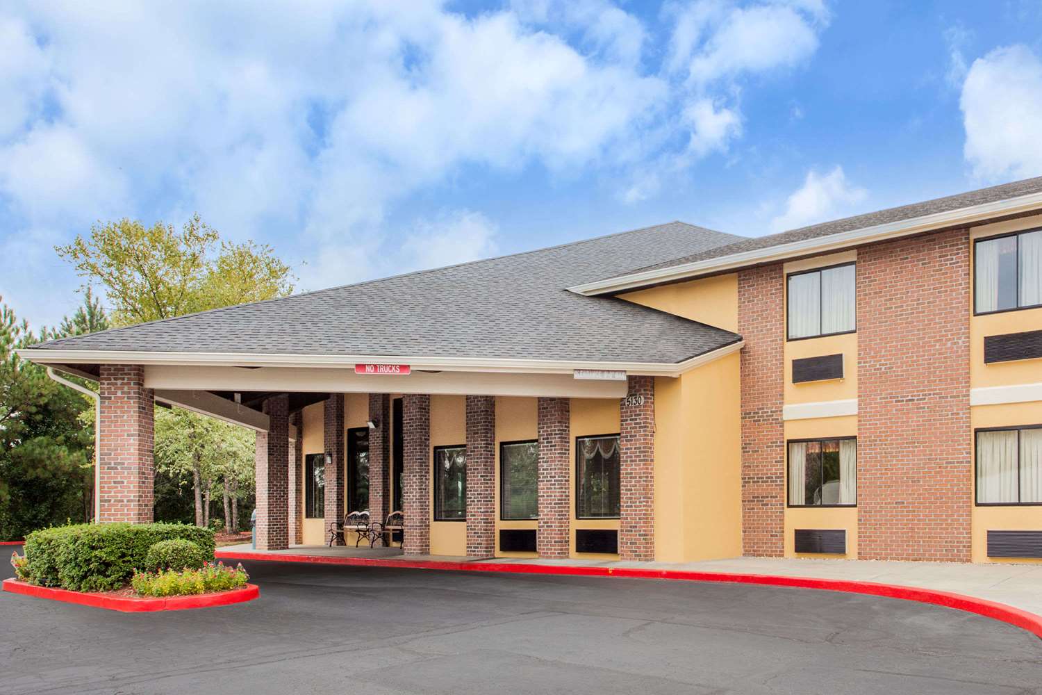 Baymont by Wyndham Smyrna 2/12