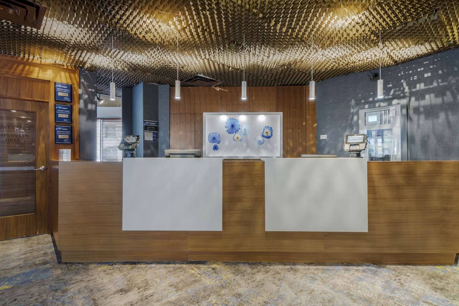 Best Western Premier Chateau Granville Hotel and Suites and Conf. Centre 12/61