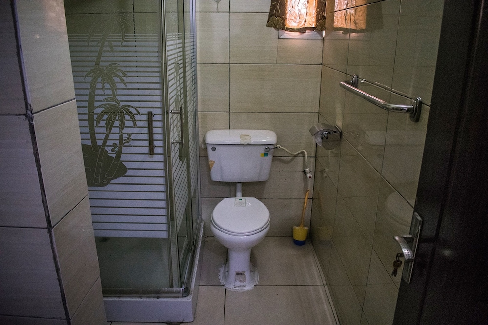 Dbi Guest House 42/50