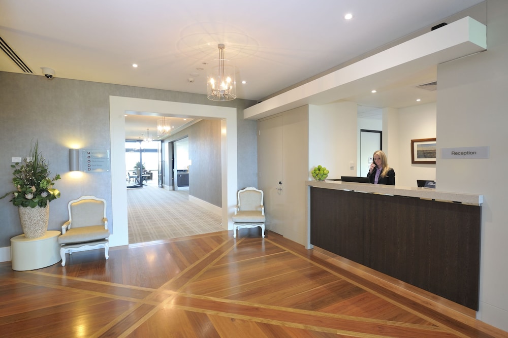 Mercure Portsea 7/67
