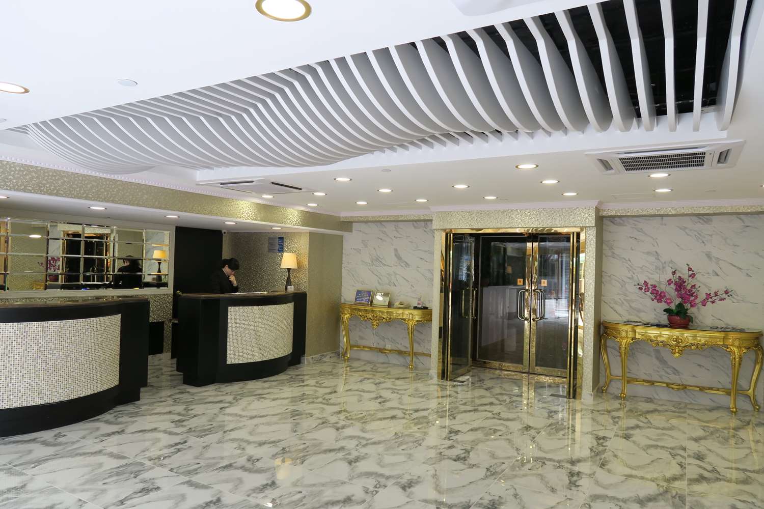 Lobby at Best Western Plus Hotel Kowloon, HONG KONG
