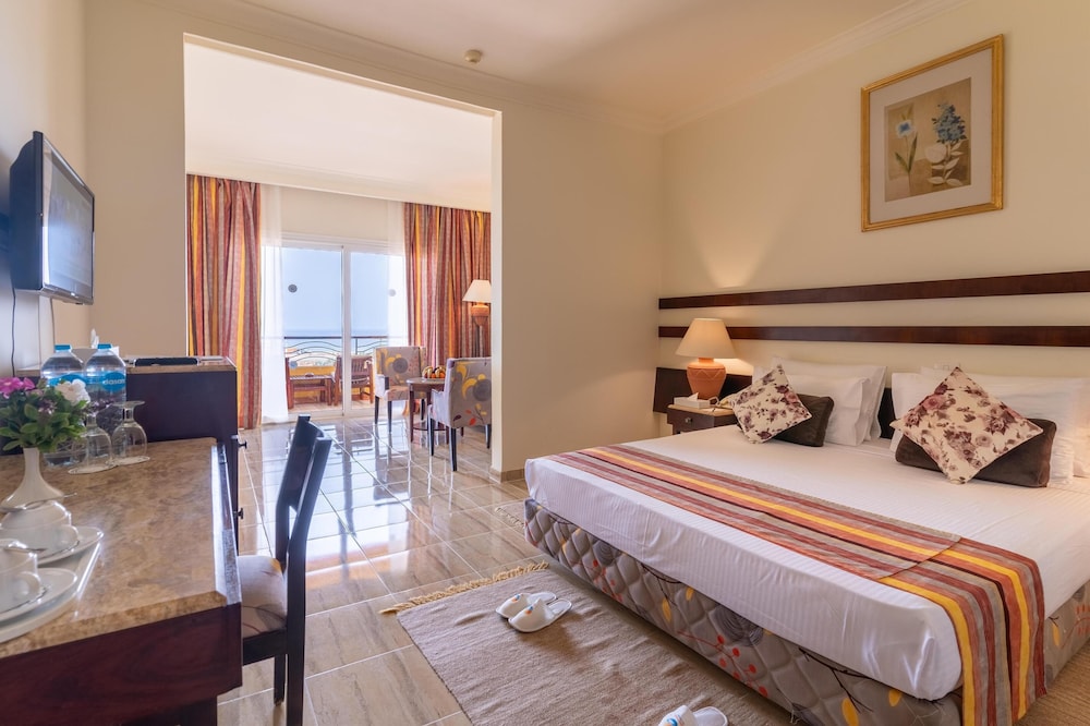 Family, Double Bed, Garden or Pool View