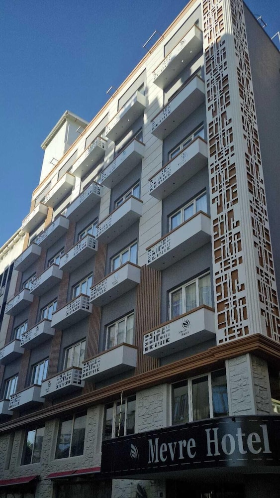 Hotel Mevre 4/50