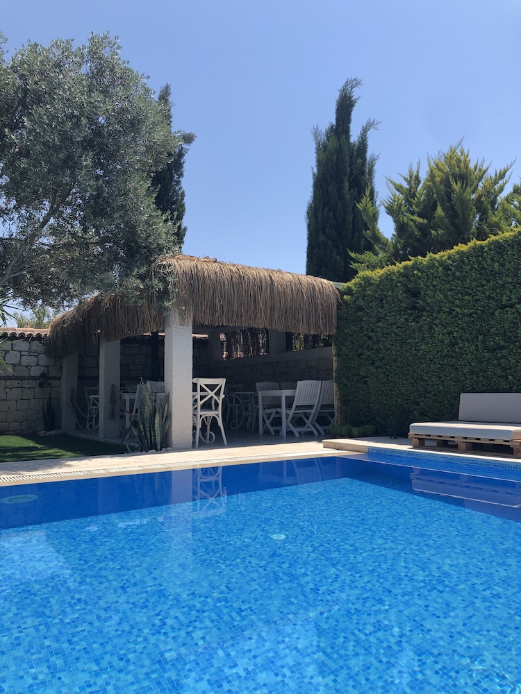 Pürlen Otel Alacati 28/32