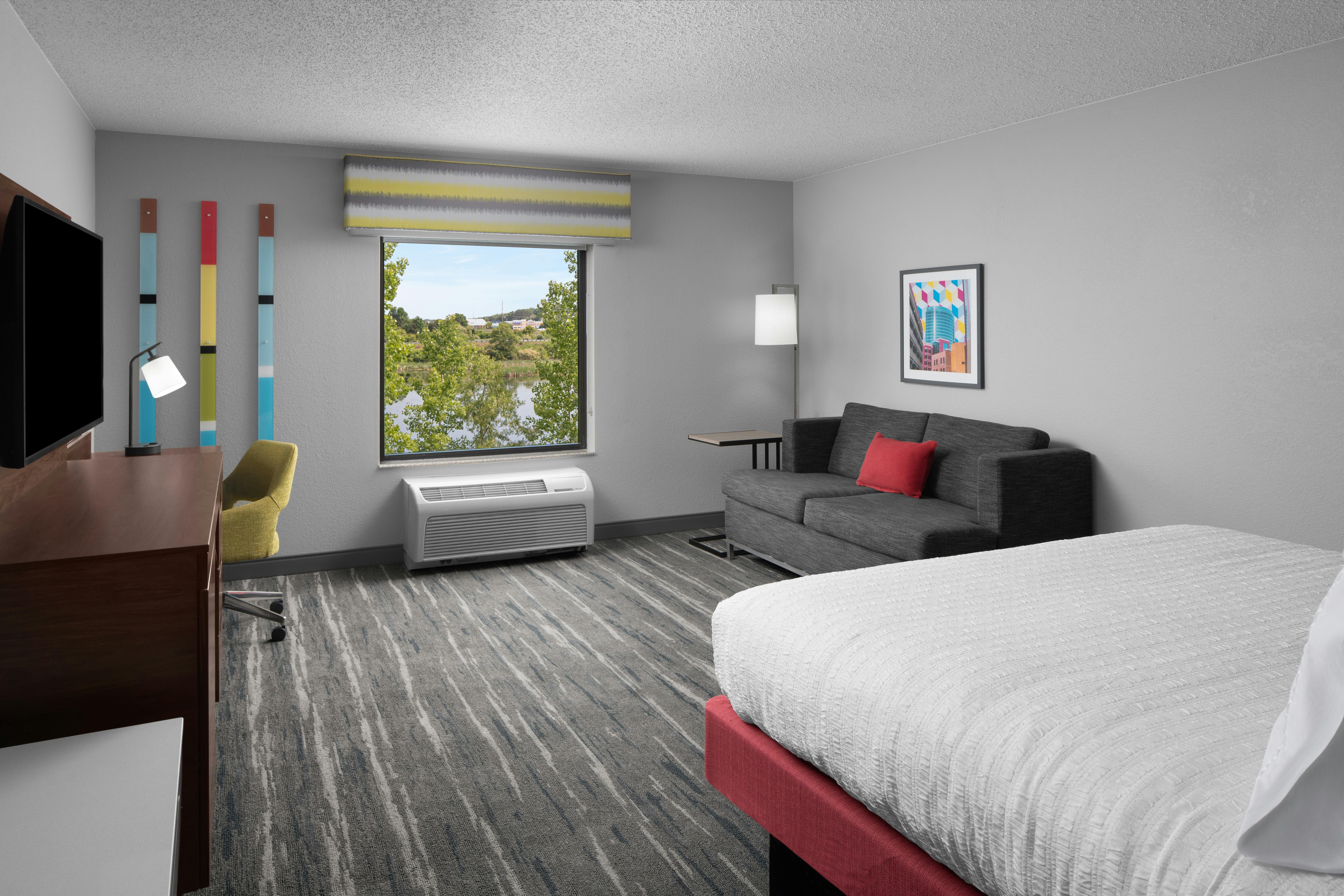 ROOM, KING BED