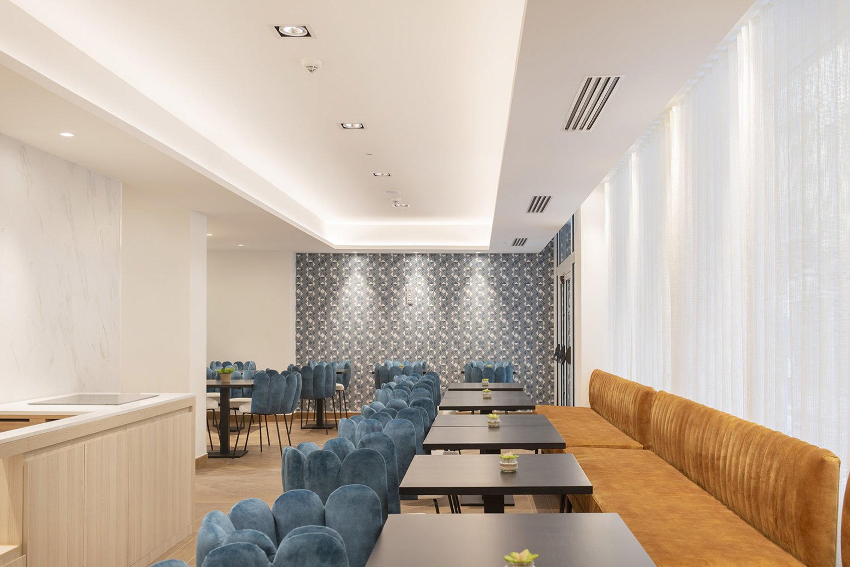 Eurostars Mediterranea Plaza 70/79