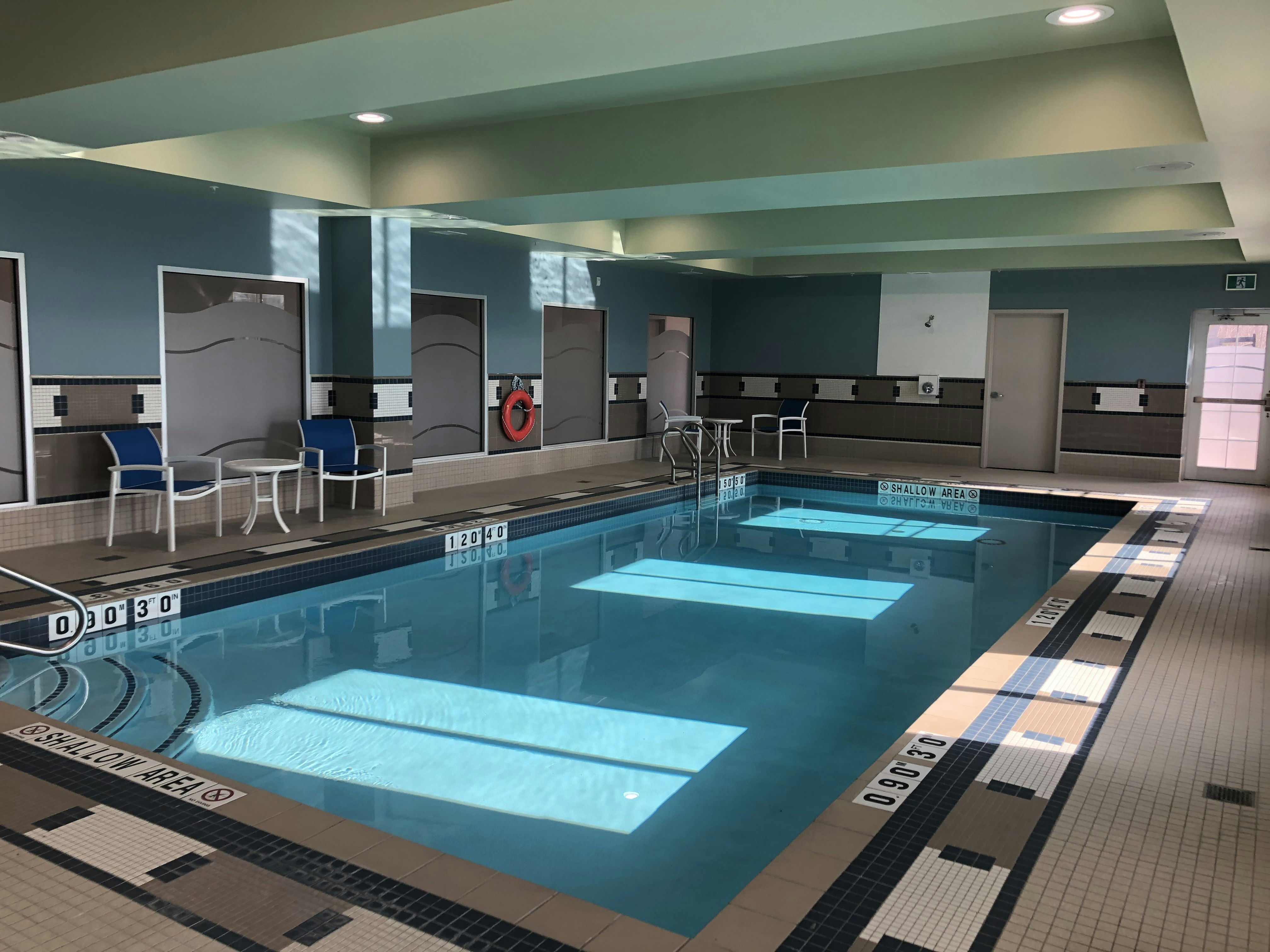 Holiday Inn Express Halifax Airport 39/65