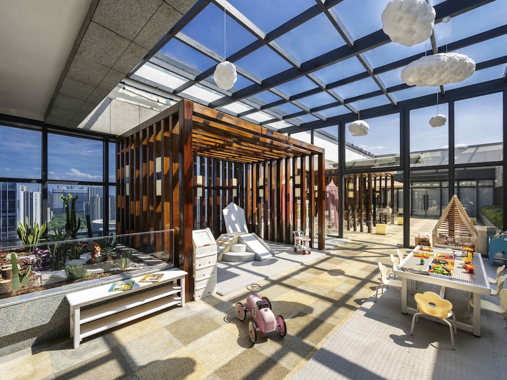 Novotel Hangzhou East Railway Station 23/32