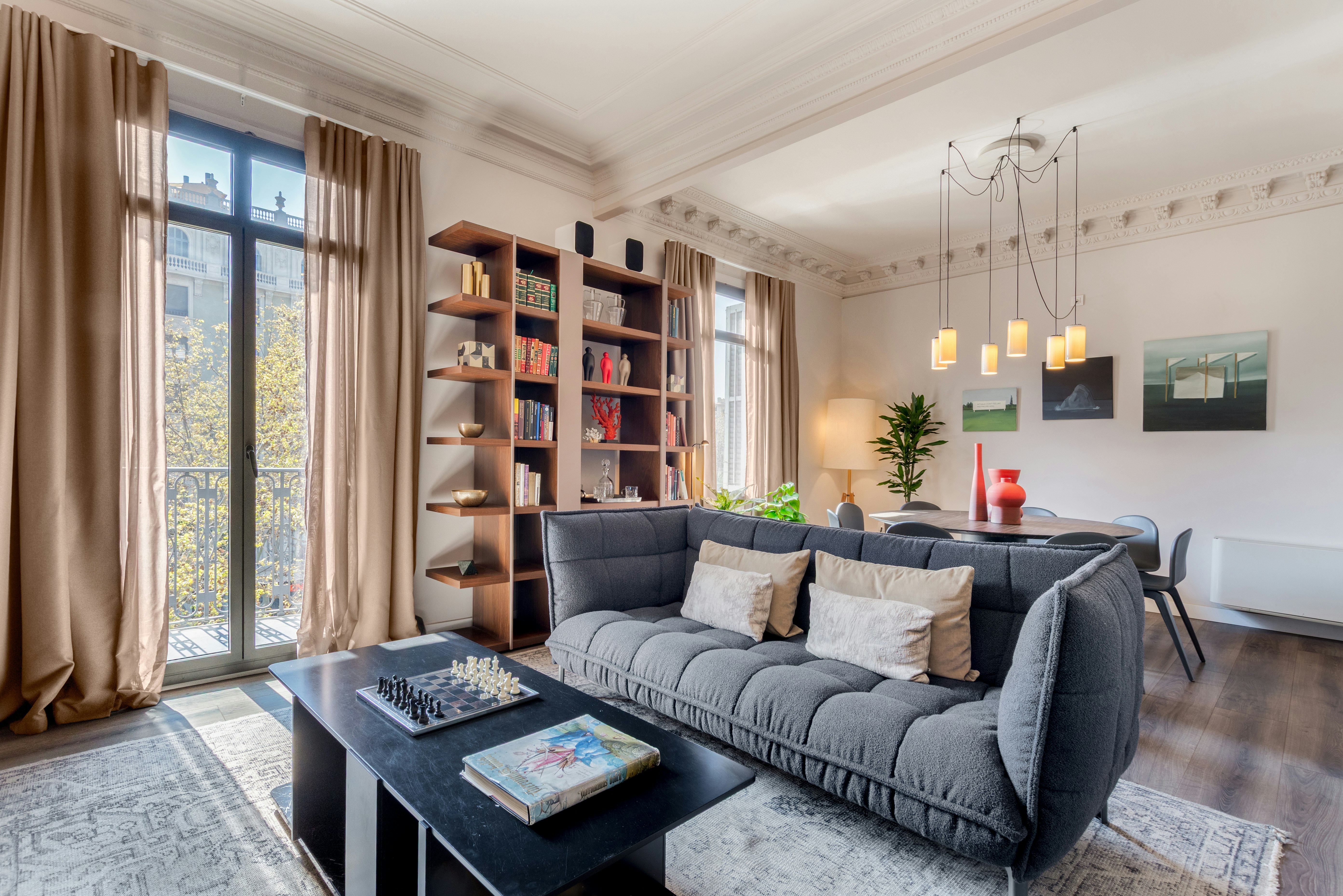 CASAGRAND LUXURY SUITES 42/76