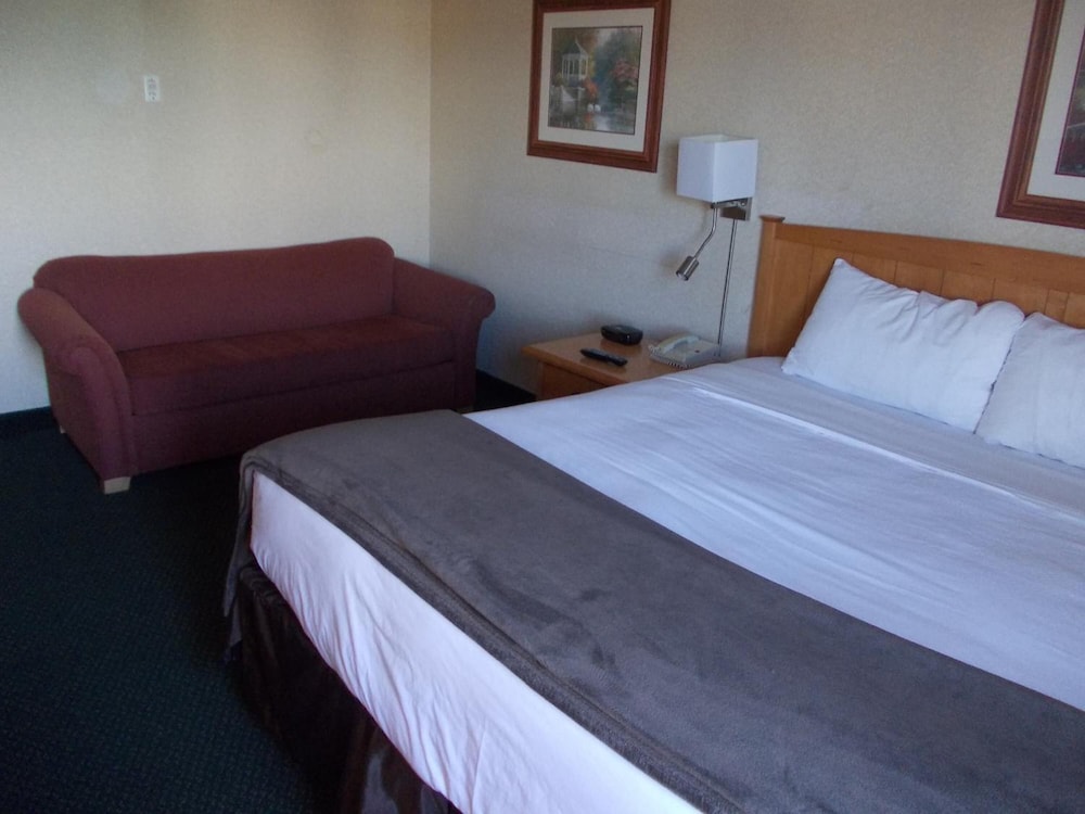 Rocky Inn Express 18/49