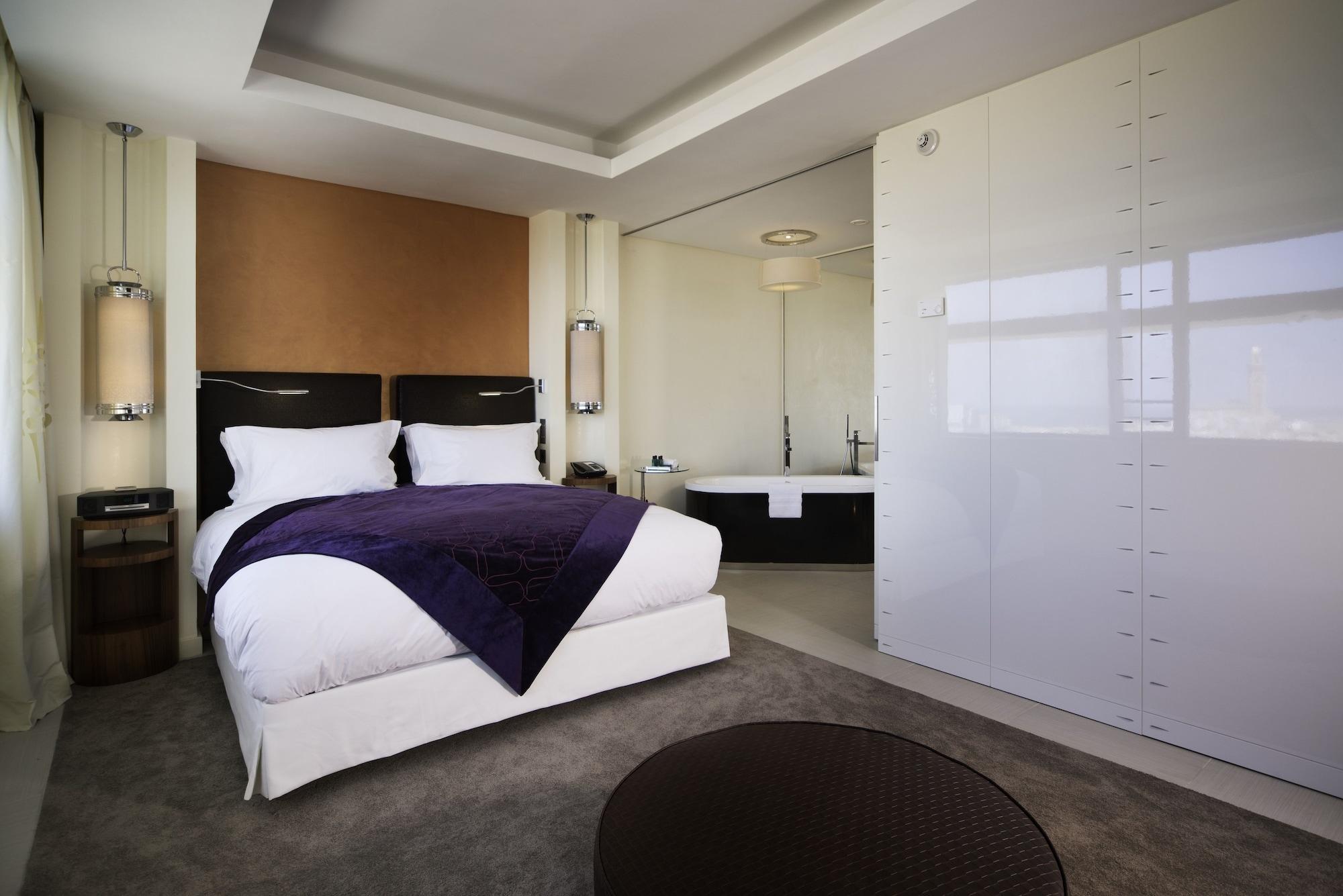 Junior Suite, Multiple Beds