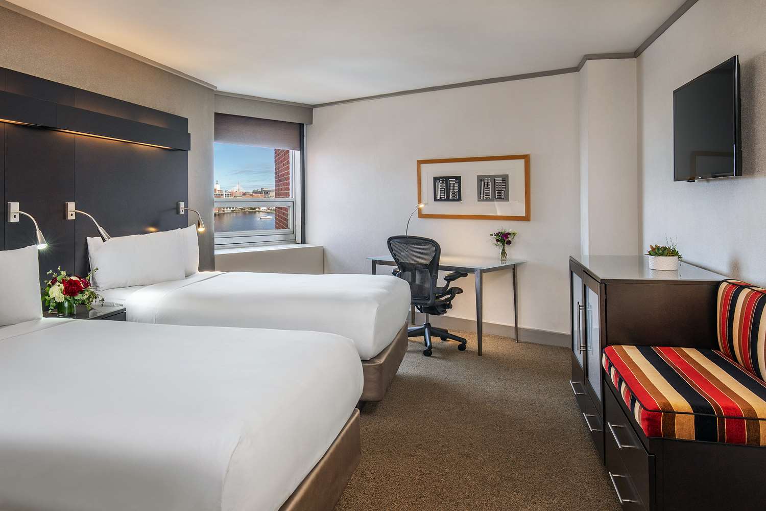 Room, 2 Double Beds, Partial River View