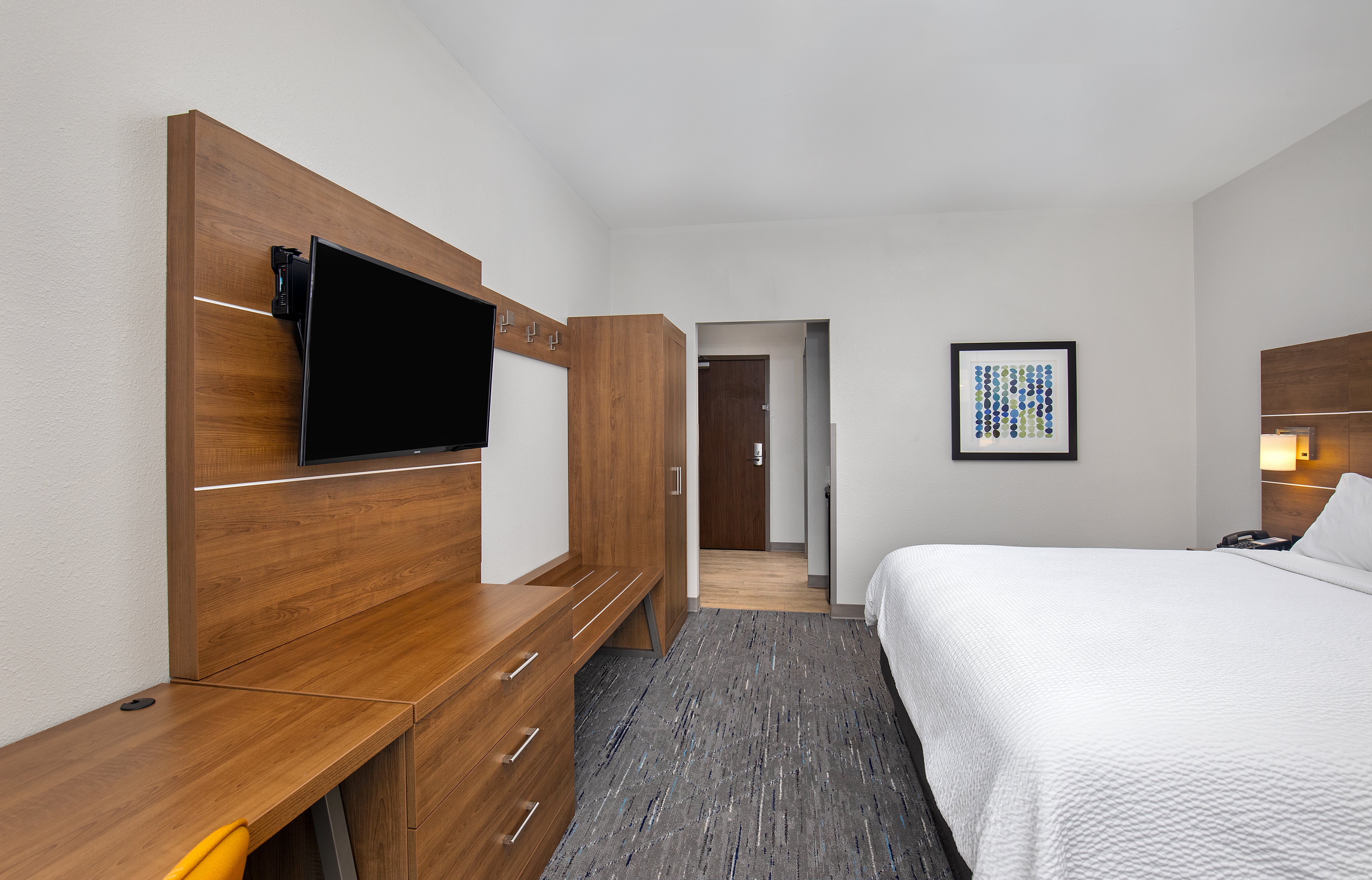 Leisure, King Bed