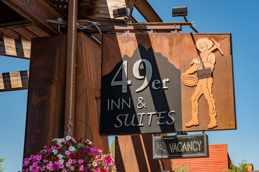 49 Er Inn And Suites 9/68