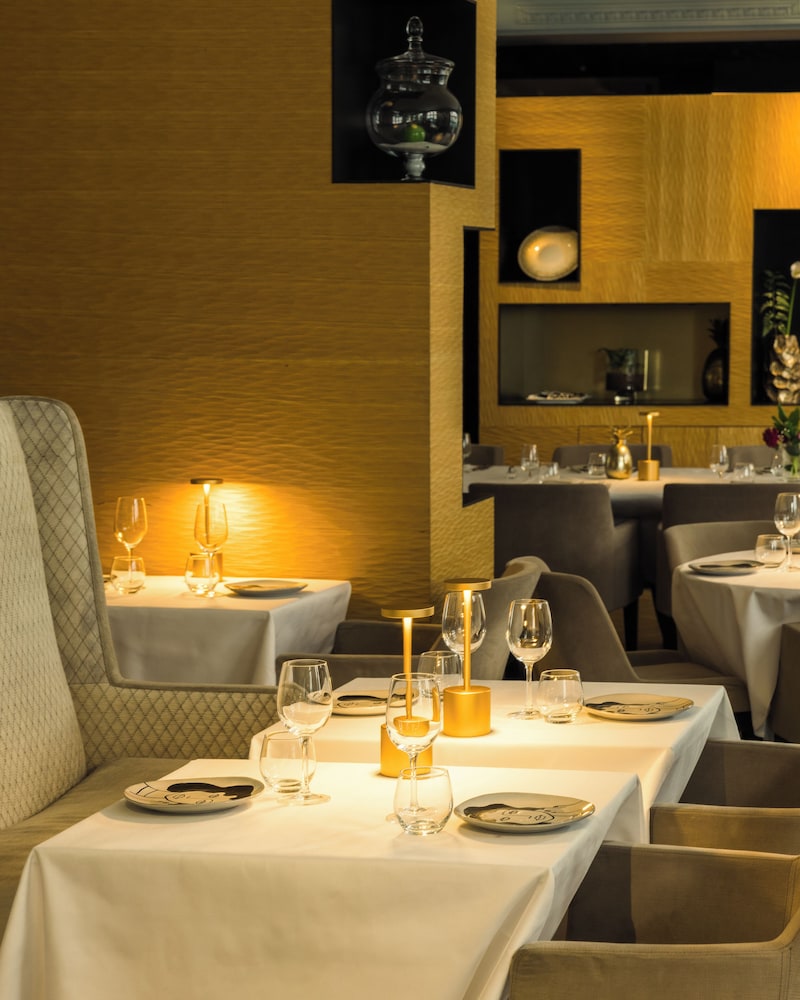 Hotel Royal Saint Honore 55/60