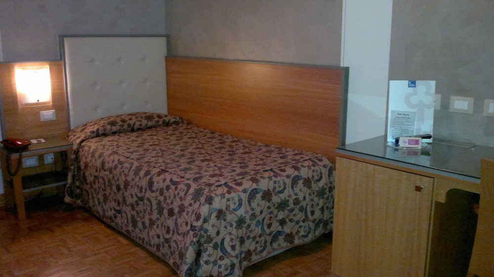 Hotel Riviera 22/55